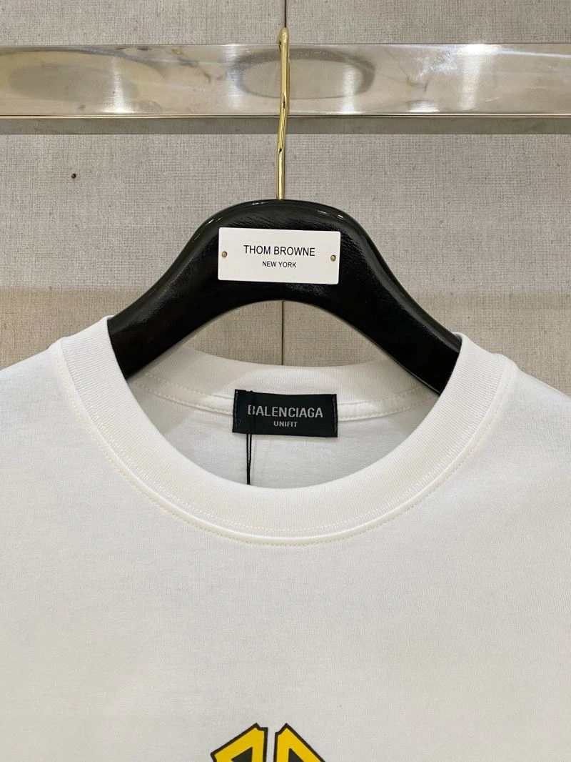 Balenciaga T-Shirts Versatile 98111