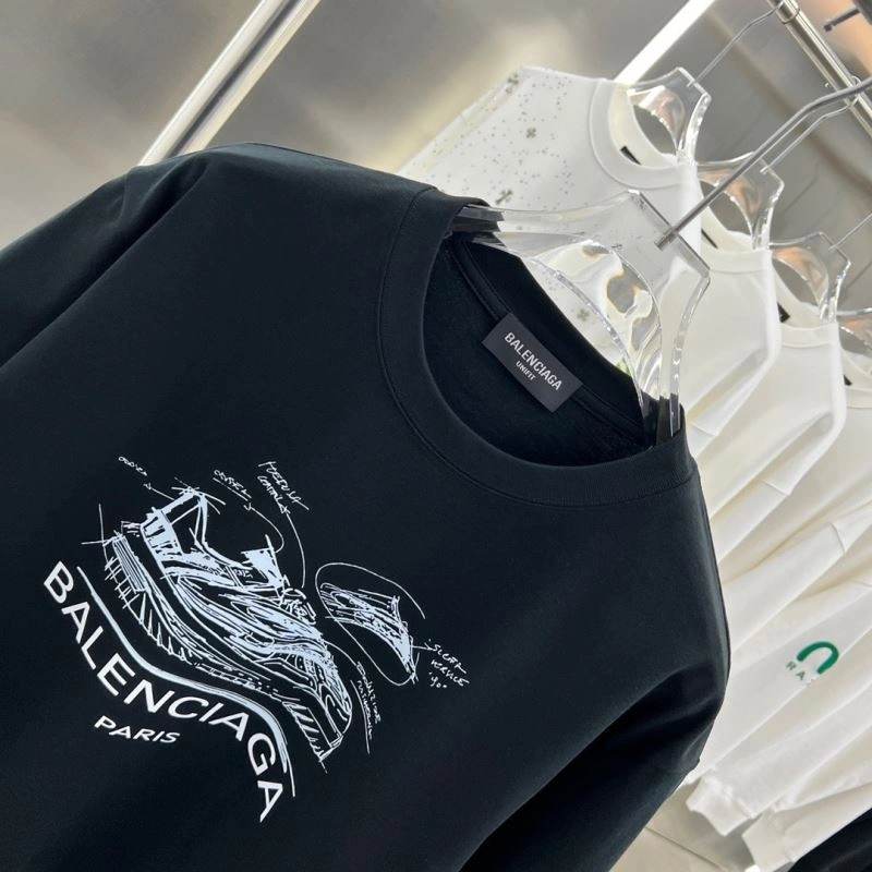 Unisex Balenciaga T-Shirts 98090