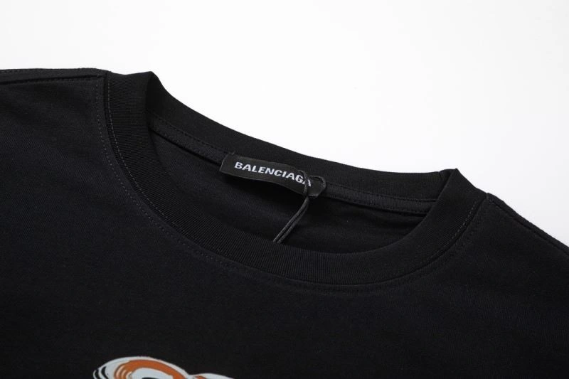 Sporty Balenciaga T-Shirts 98060