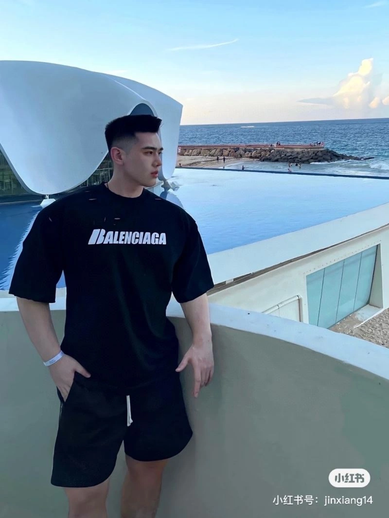Balenciaga T-Shirts HighQuality 98045