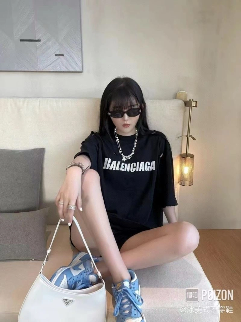 Balenciaga T-Shirts HighQuality 98045
