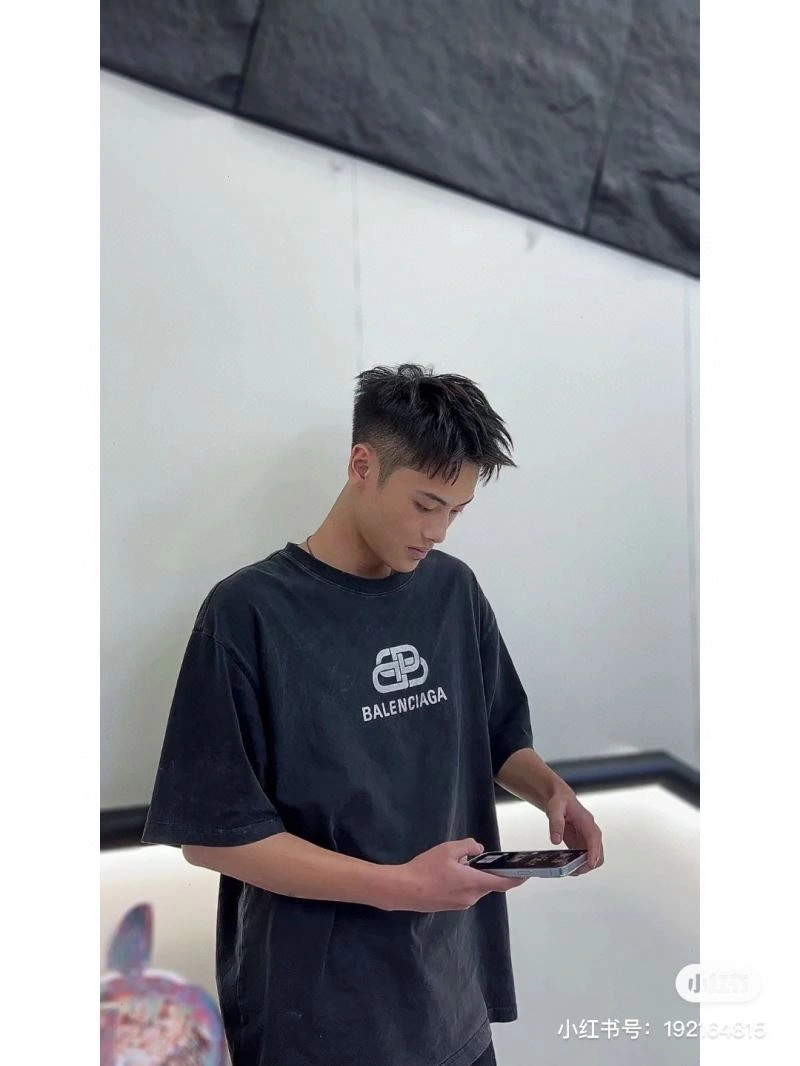 Balenciaga T-Shirts DailyWear 98039