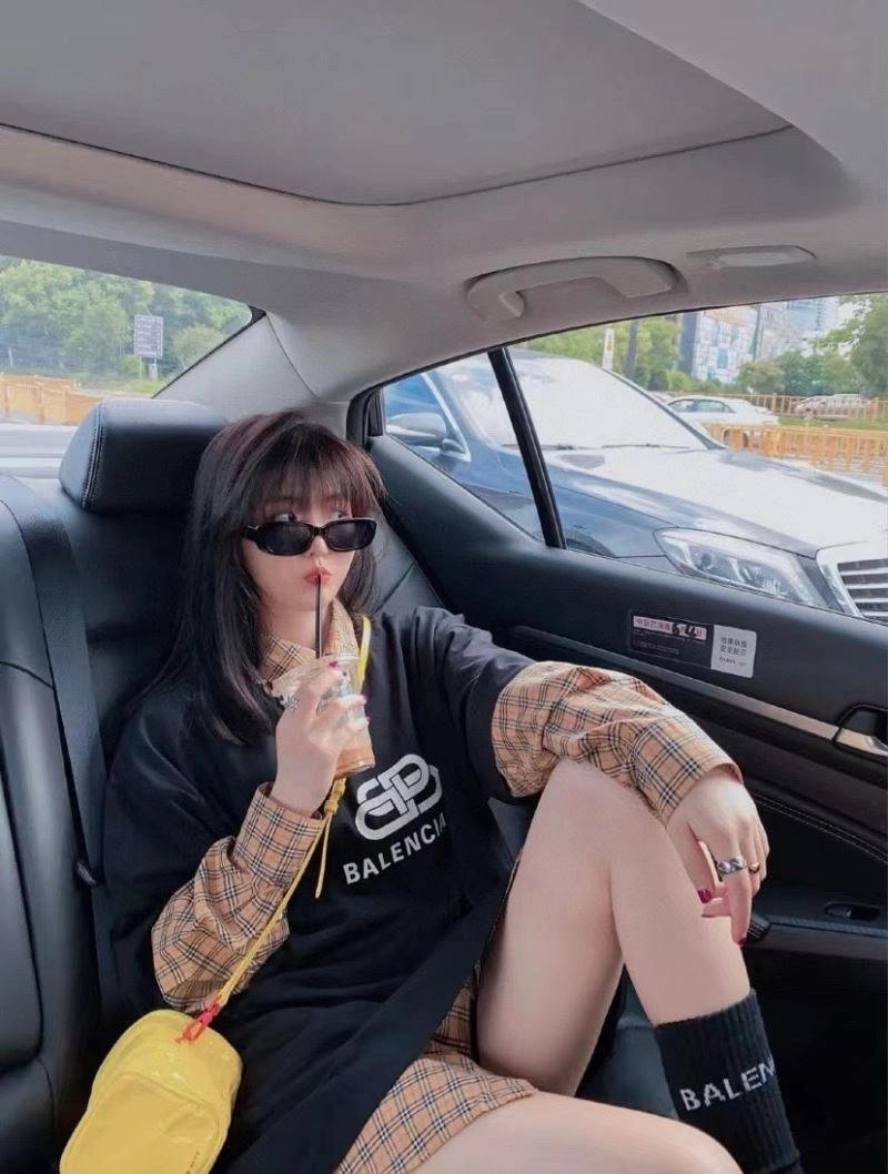 Vibrant Balenciaga T-Shirts 98046