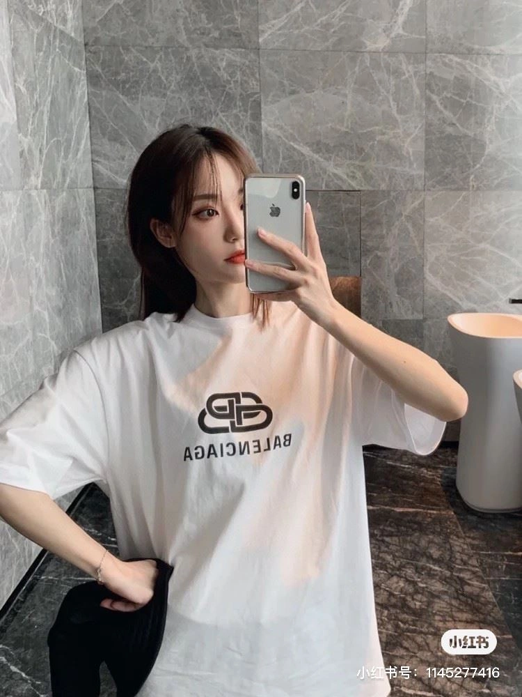 Vibrant Balenciaga T-Shirts 98046