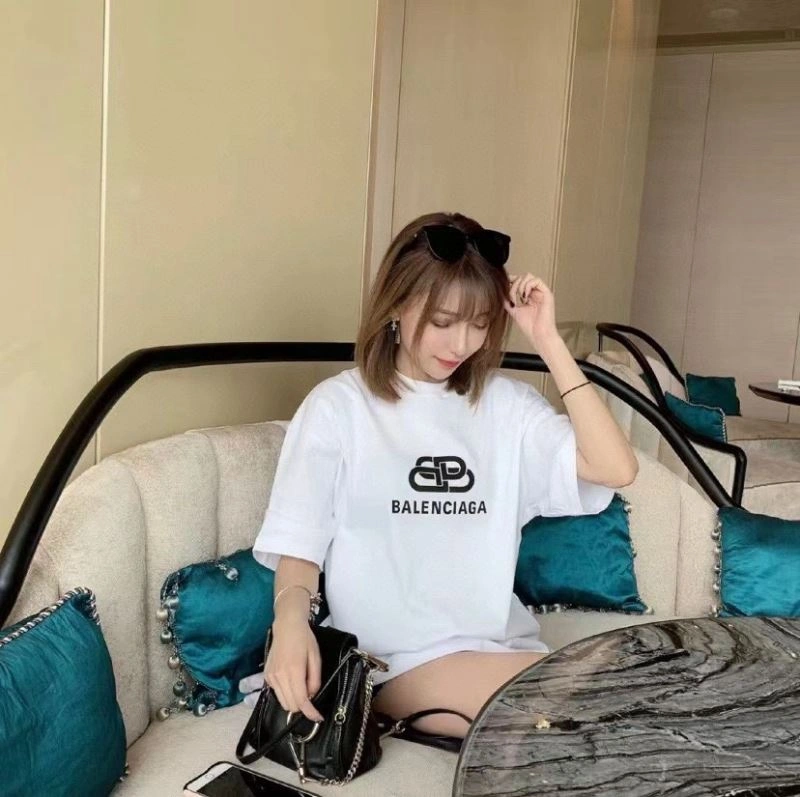 Vibrant Balenciaga T-Shirts 98046