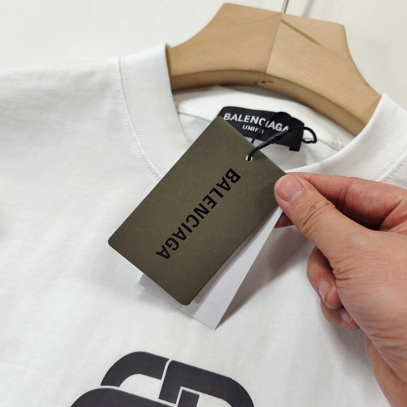 Vibrant Balenciaga T-Shirts 98046