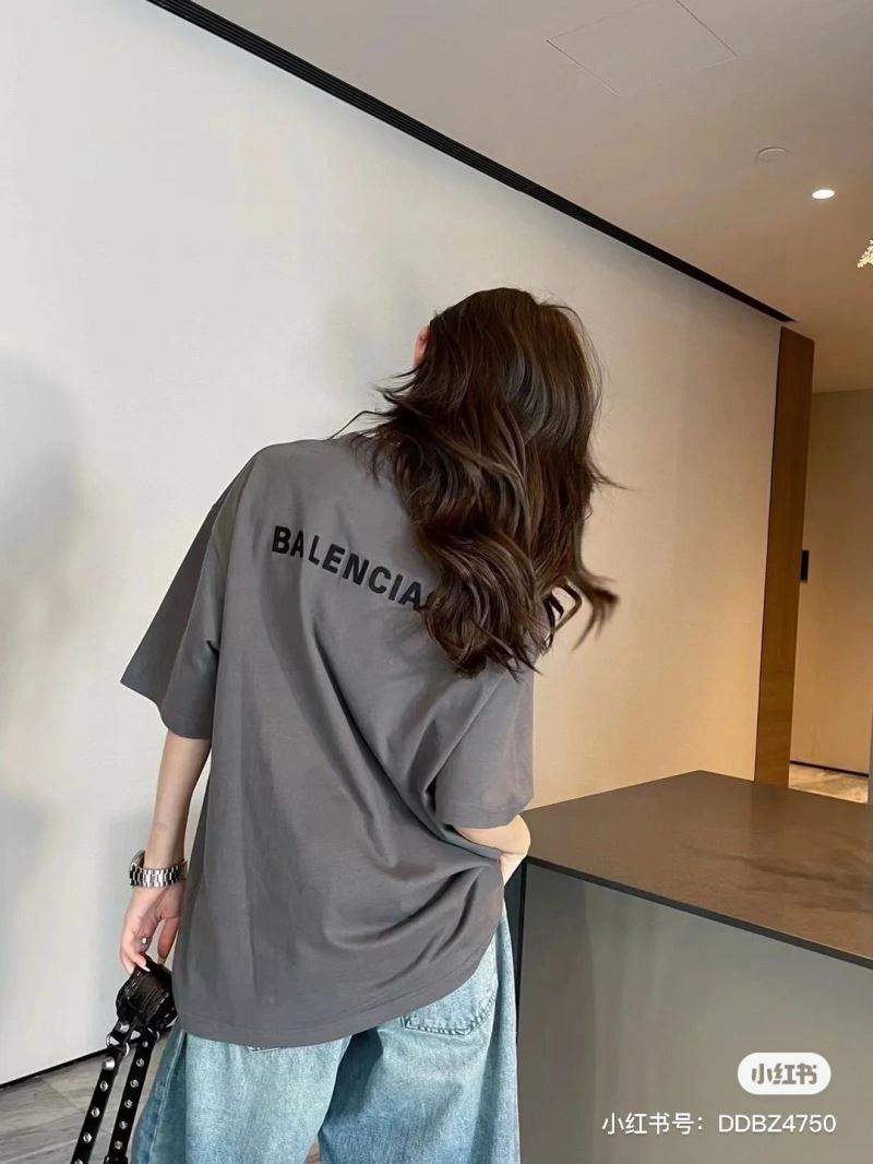 Balenciaga T-Shirts Vibrant 98043