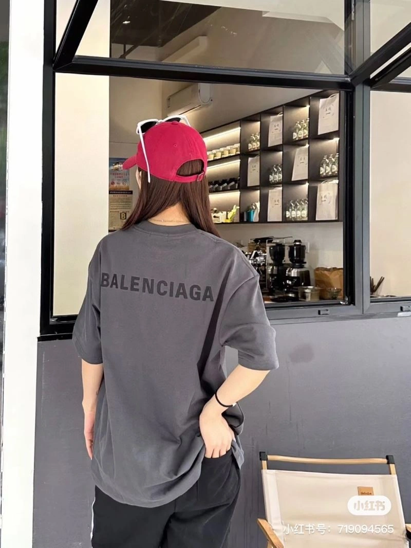 Balenciaga T-Shirts Vibrant 98043