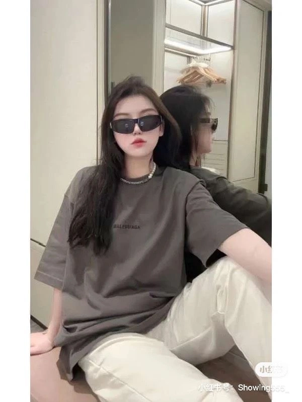 Balenciaga T-Shirts Vibrant 98043