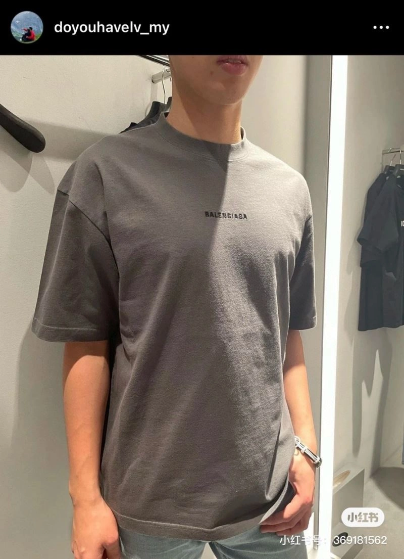 Balenciaga T-Shirts Vibrant 98043