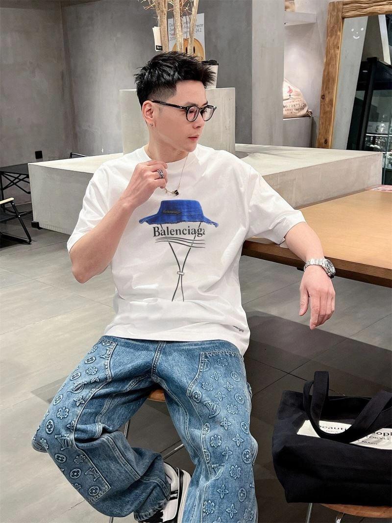 Balenciaga T-Shirts ComfortFit 98030