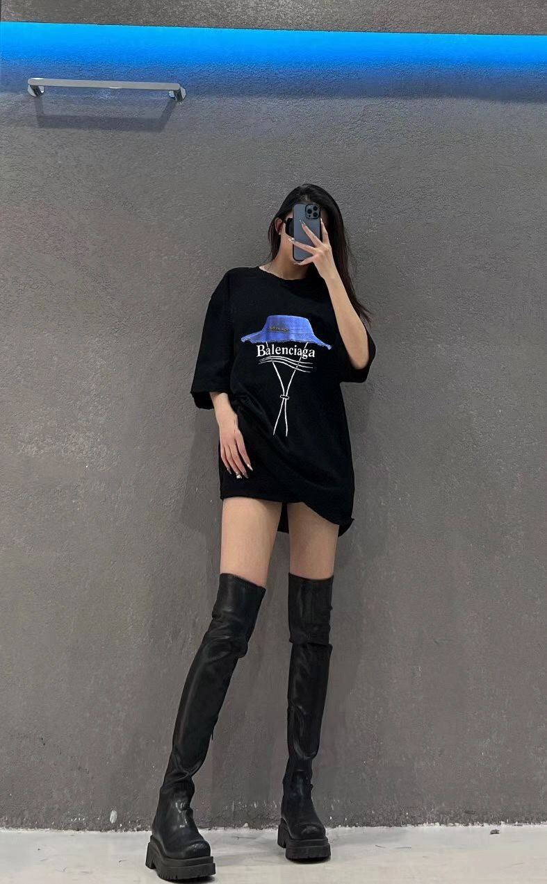 Balenciaga T-Shirts Vibrant 98019
