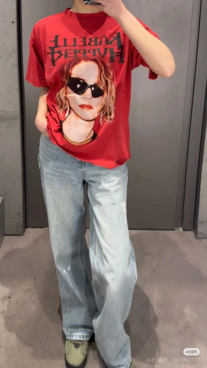 Compact Balenciaga T-Shirts 98042
