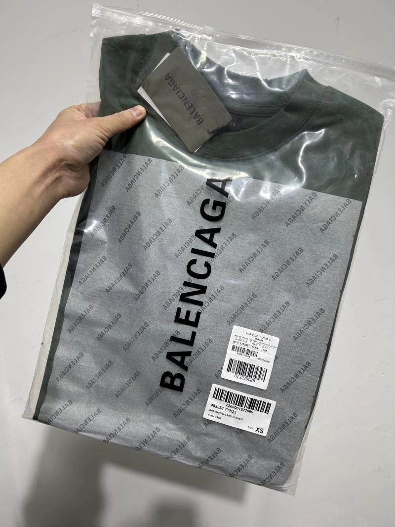 Balenciaga T-Shirts ModernLook 98008