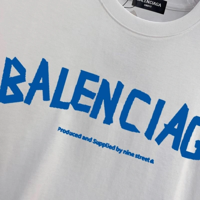 Balenciaga T-Shirts Comfortable 98011