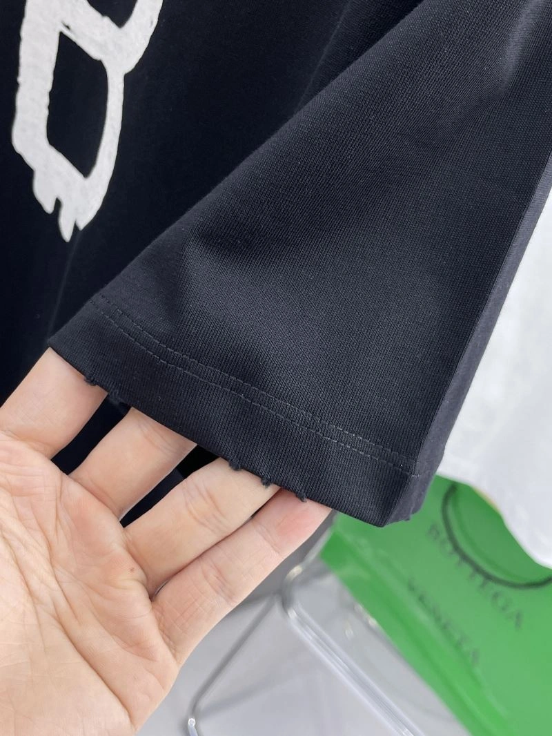 Balenciaga T-Shirts Elegant 97992