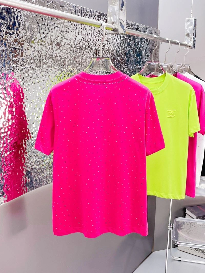 Sleek Balenciaga T-Shirts 97970