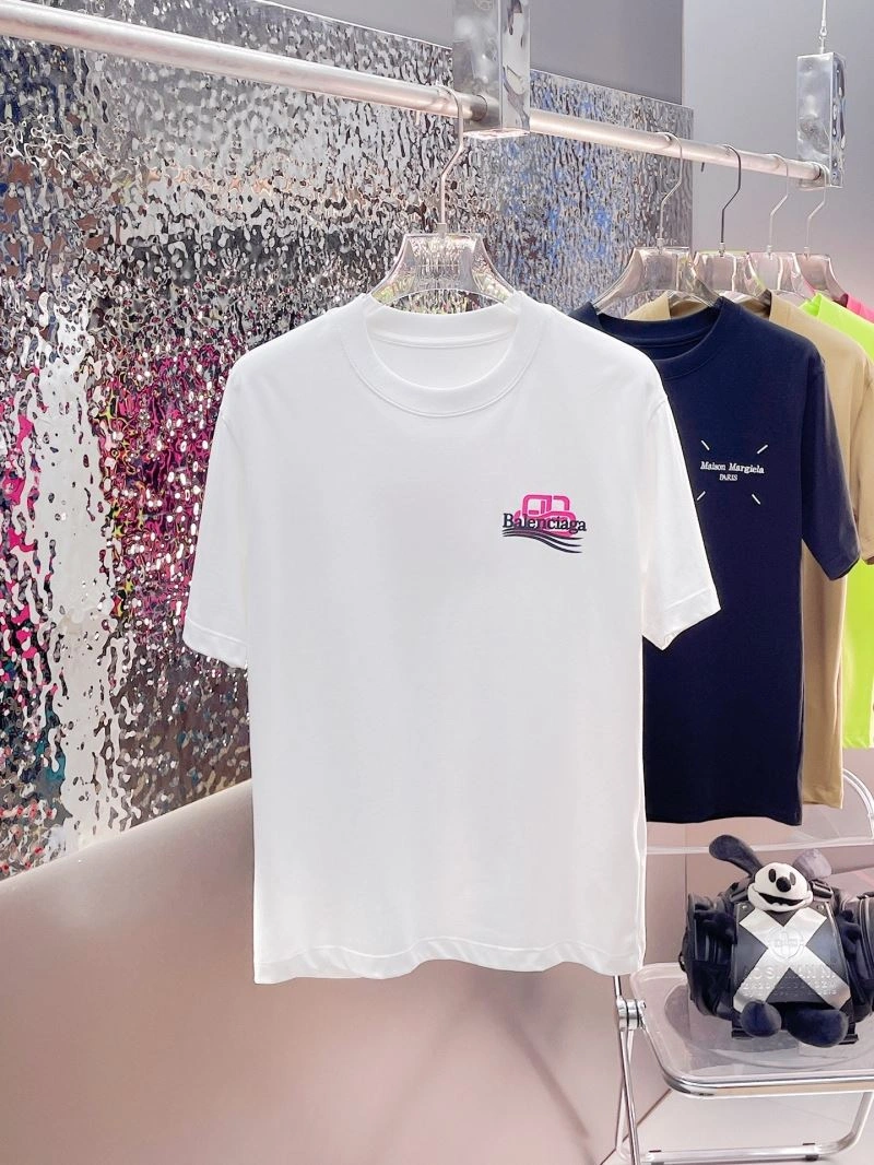 Lightweight Balenciaga T-Shirts 98055