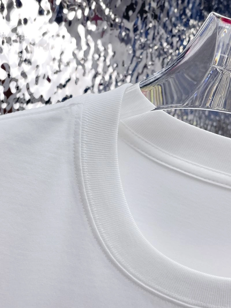 Balenciaga T-Shirts Elegant 97957