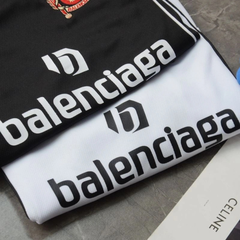 Balenciaga T-Shirts Unisex 97948