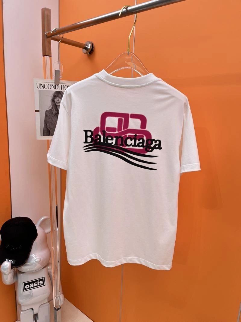 Effortless Balenciaga T-Shirts 97819