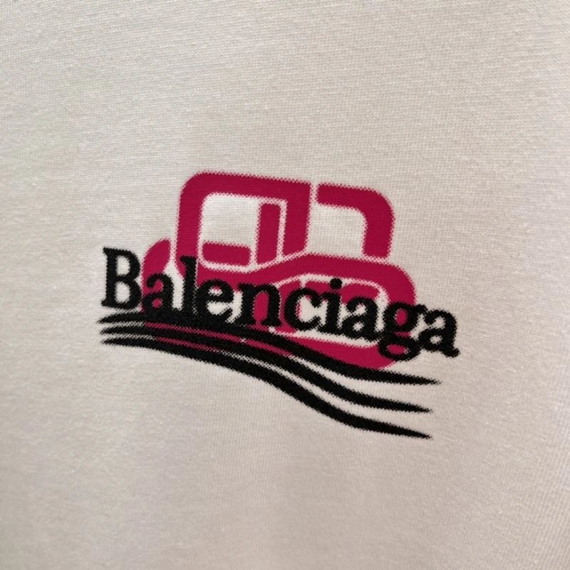 Effortless Balenciaga T-Shirts 97819