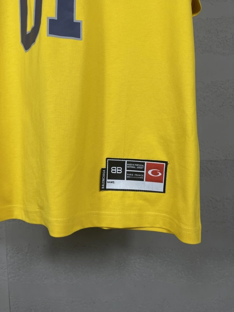 Balenciaga T-Shirts Durable 96390