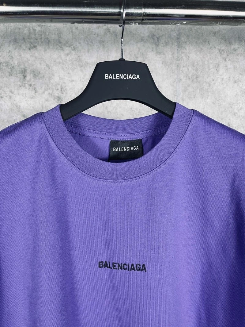 Contemporary Balenciaga T-Shirts 96377