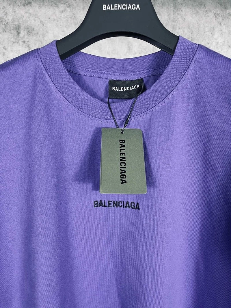 Contemporary Balenciaga T-Shirts 96377