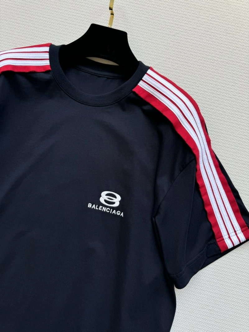 Balenciaga T-Shirts Comfortable 96299