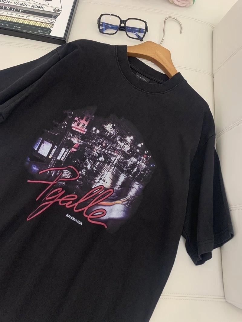 Effortless Balenciaga T-Shirts 96273
