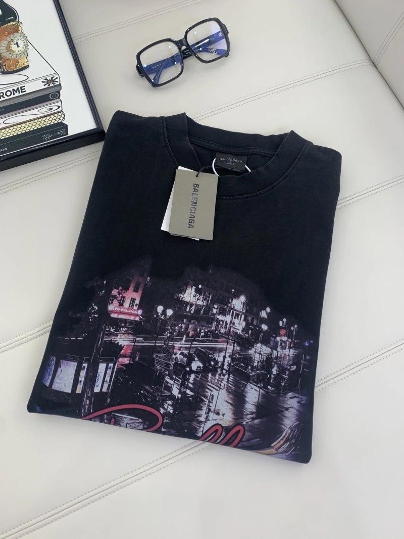 Effortless Balenciaga T-Shirts 96273