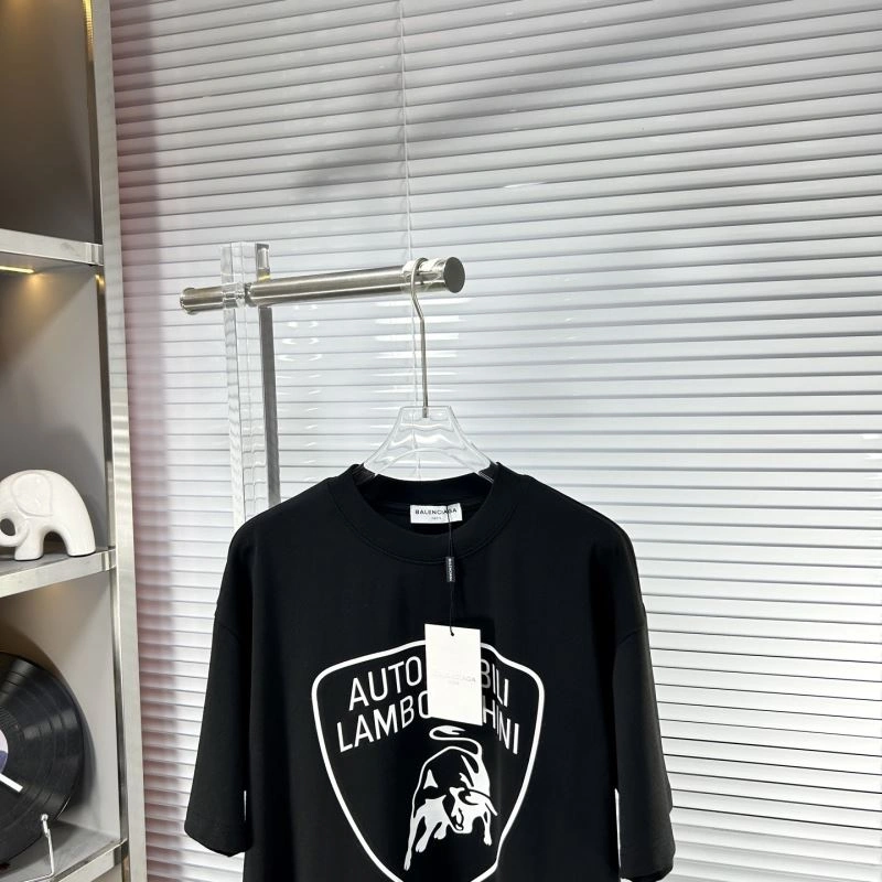 Unisex Balenciaga T-Shirts 97700