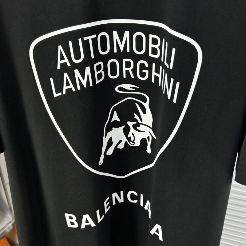 Unisex Balenciaga T-Shirts 97700