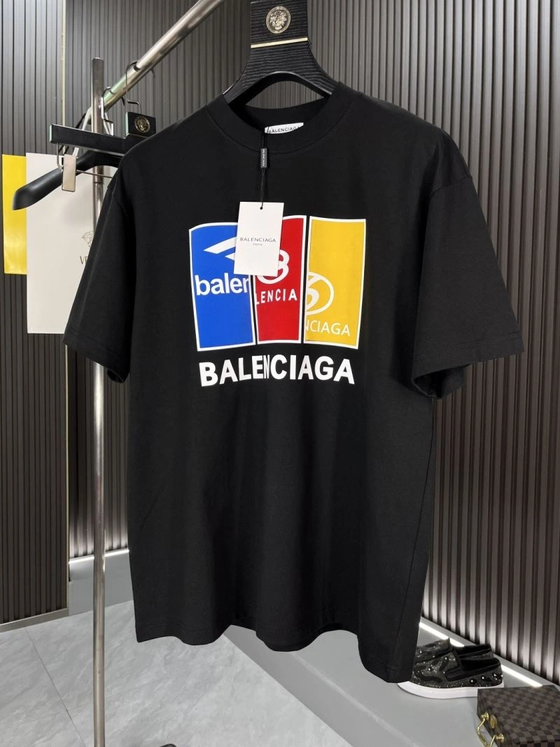 Lightweight Balenciaga T-Shirts 97618