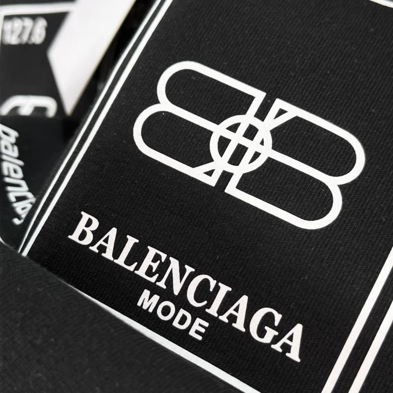 ComfortFit Balenciaga T-Shirts 97616