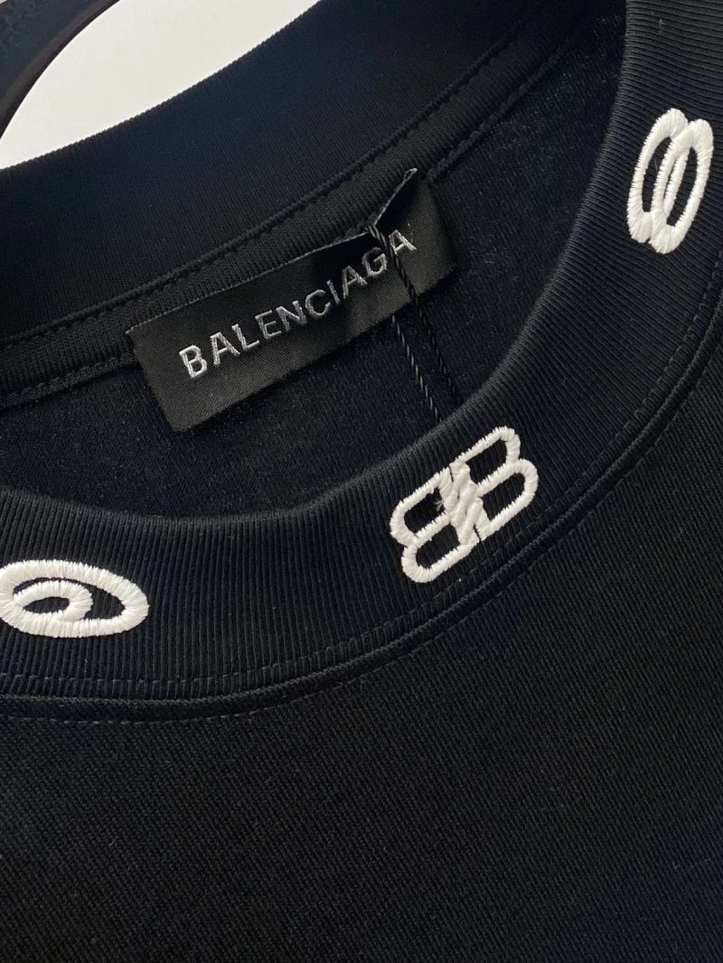 WellDesigned Balenciaga T-Shirts 97605