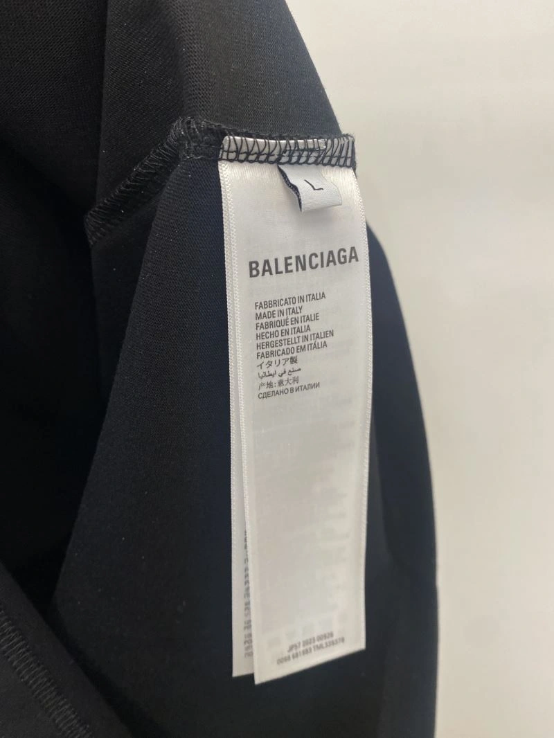 WellDesigned Balenciaga T-Shirts 97605