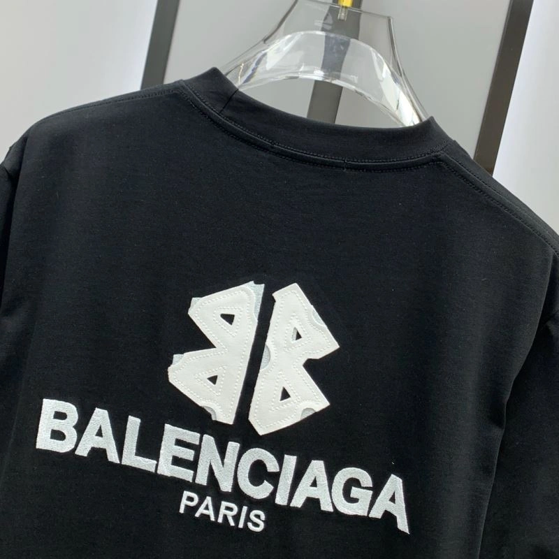 Sporty Balenciaga T-Shirts 97594