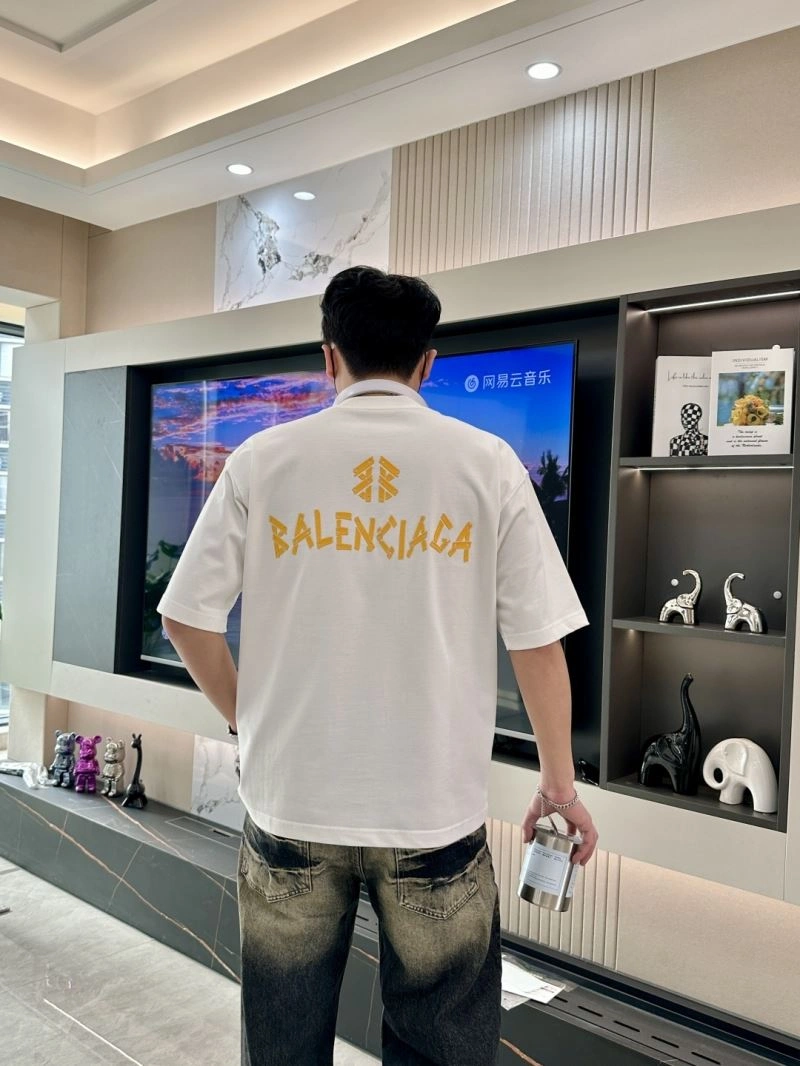 Balenciaga T-Shirts Durable 97551