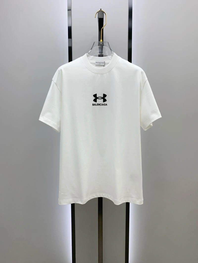 Vibrant Balenciaga T-Shirts 97575