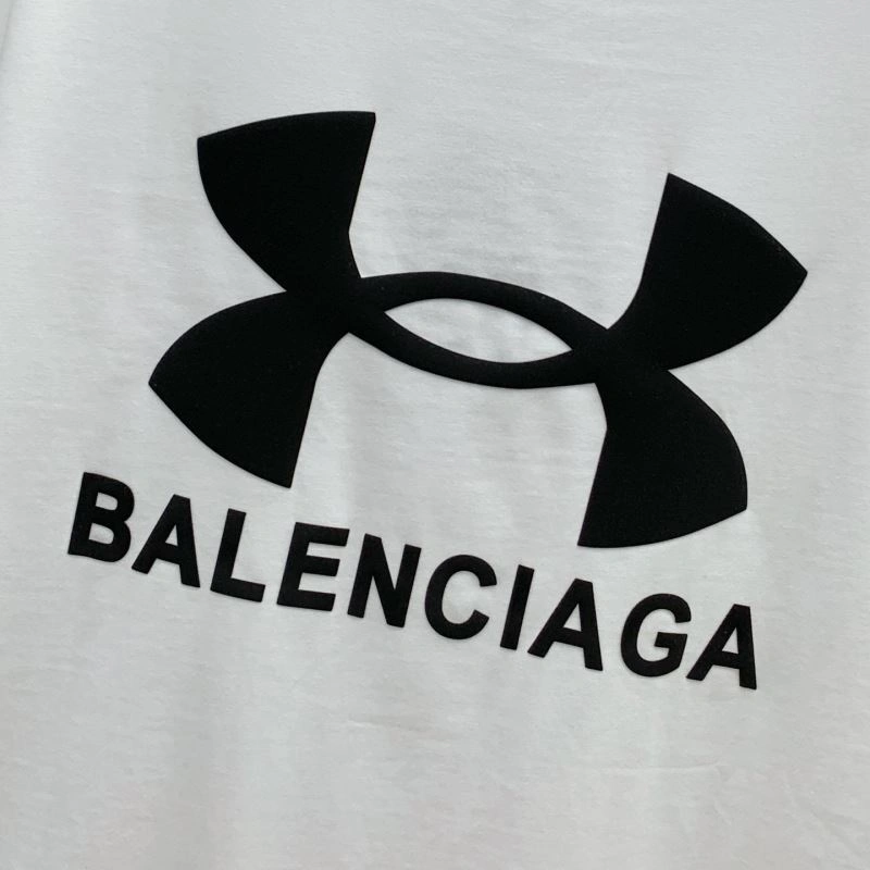 Vibrant Balenciaga T-Shirts 97575