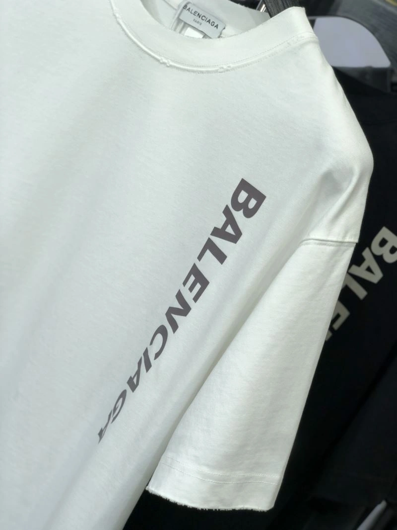 Effortless Balenciaga T-Shirts 97511
