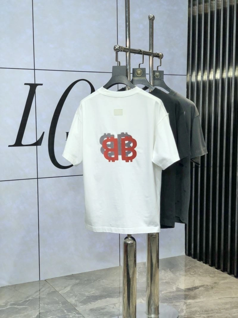 Effortless Balenciaga T-Shirts 97511