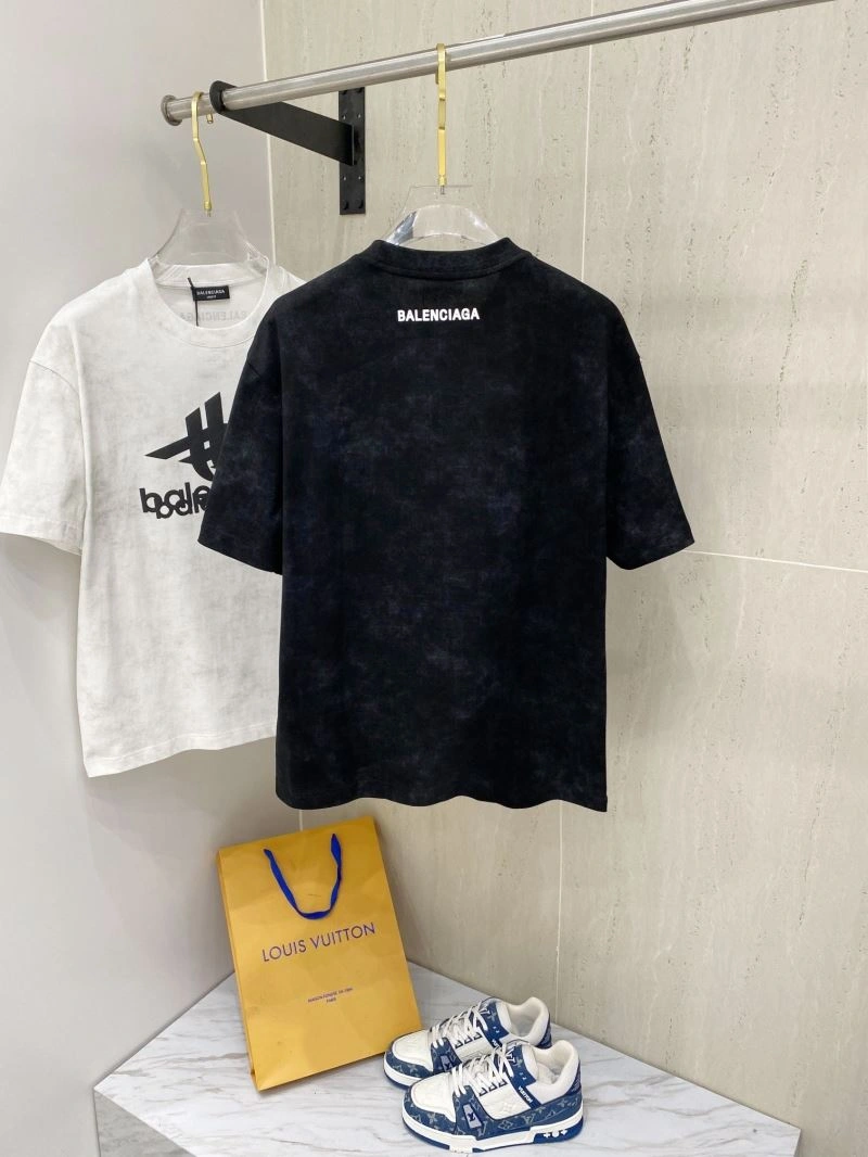 Resilient Balenciaga T-Shirts 97574