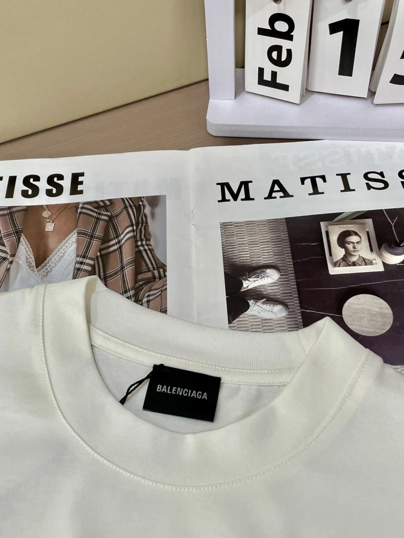 WeatherProof Balenciaga T-Shirts 97512