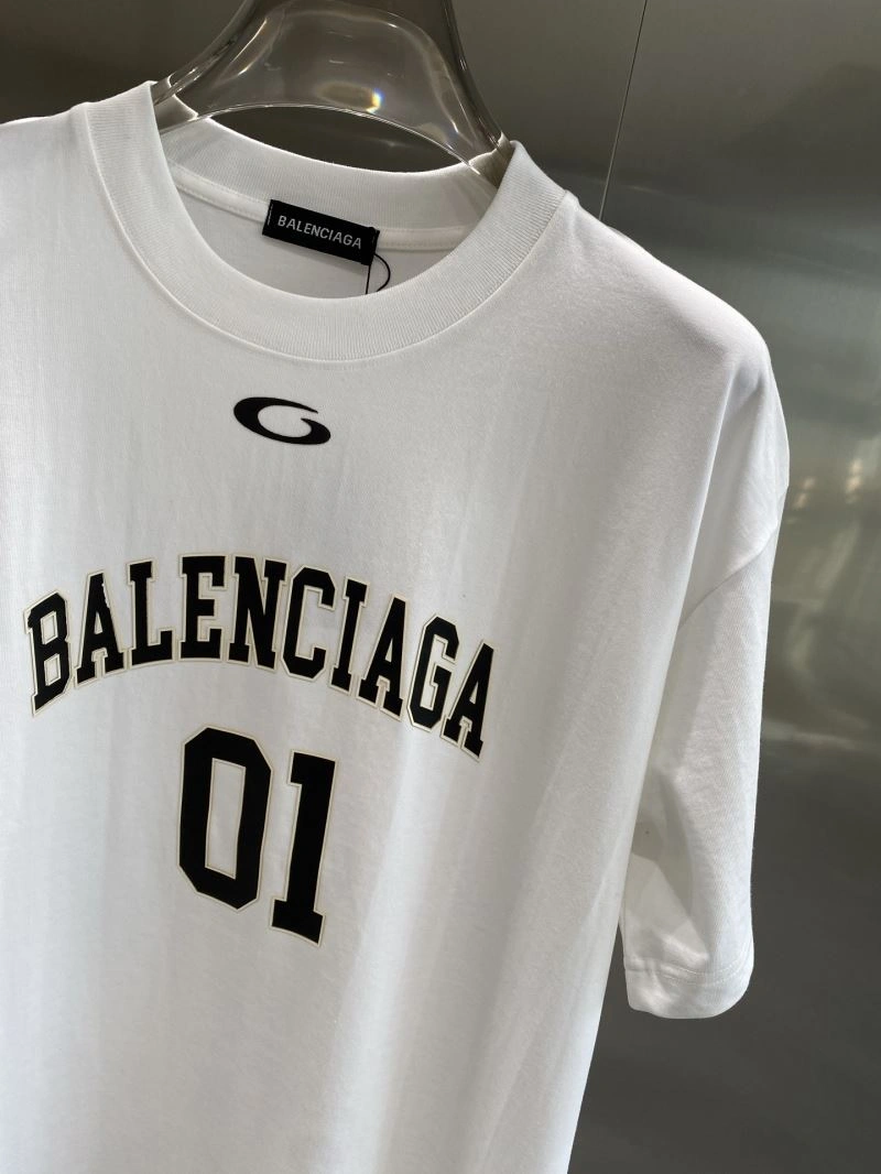 Lightweight Balenciaga T-Shirts 97578