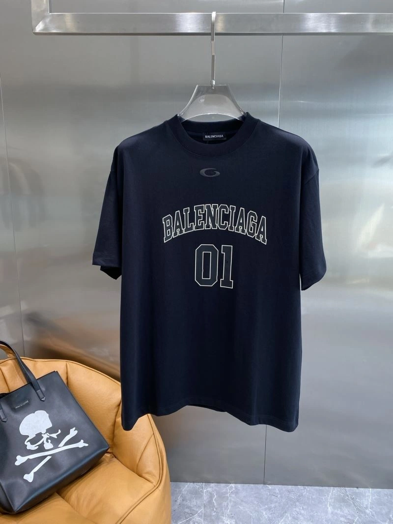 Sporty Balenciaga T-Shirts 97526