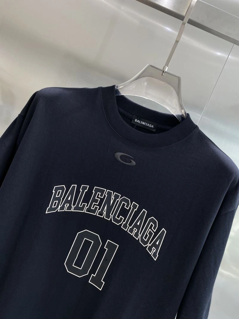 Sporty Balenciaga T-Shirts 97526