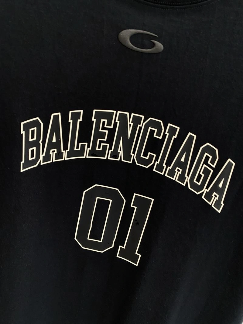 Sporty Balenciaga T-Shirts 97526